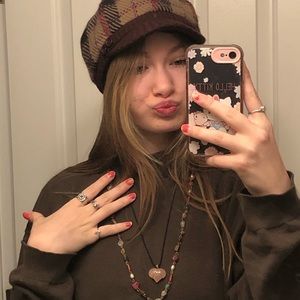 Meet your Posher, Amelia